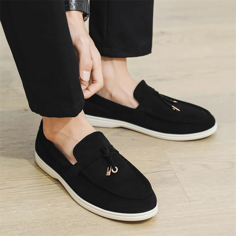 2025 New Men's Slip On Loafers Lightweight Breathable Flats Non Slip Comfort Tassels Fashion Daily Casual Outdoor Walking Shoes